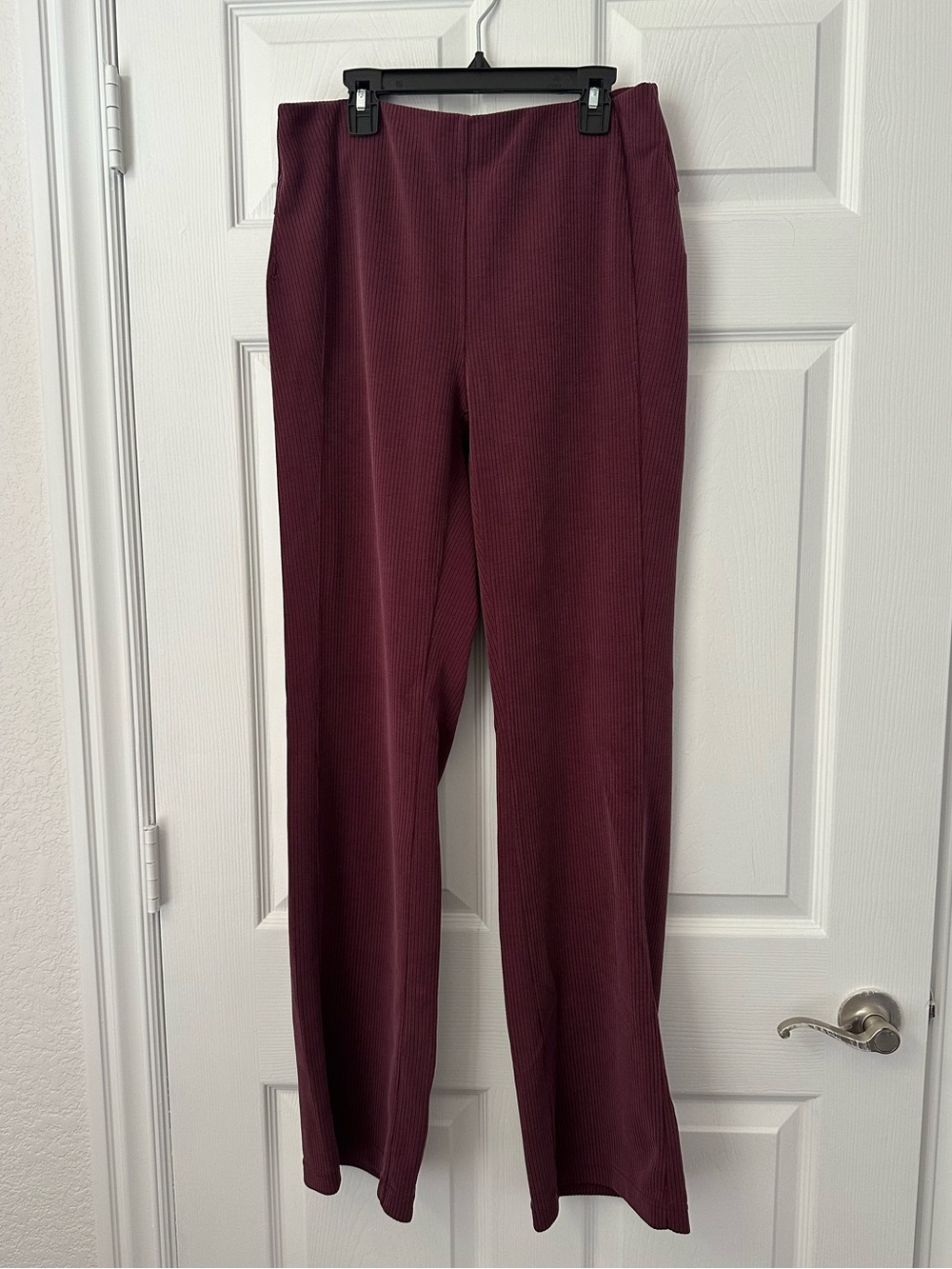 Lululemon Garnet Ribbed Softstreme Flared Pant Regular Size 10